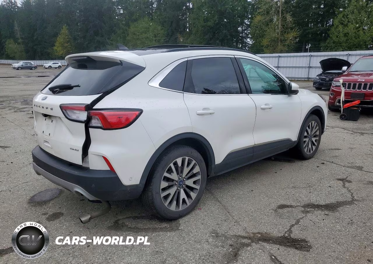 2021 Ford Escape Titanium VIN:1FMCU9J9XMUA54161 - 3