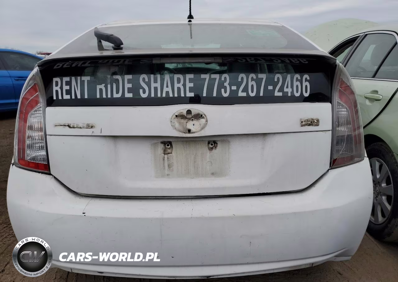2013 Toyota Prius VIN:JTDKN3DU1D1630666 - 6