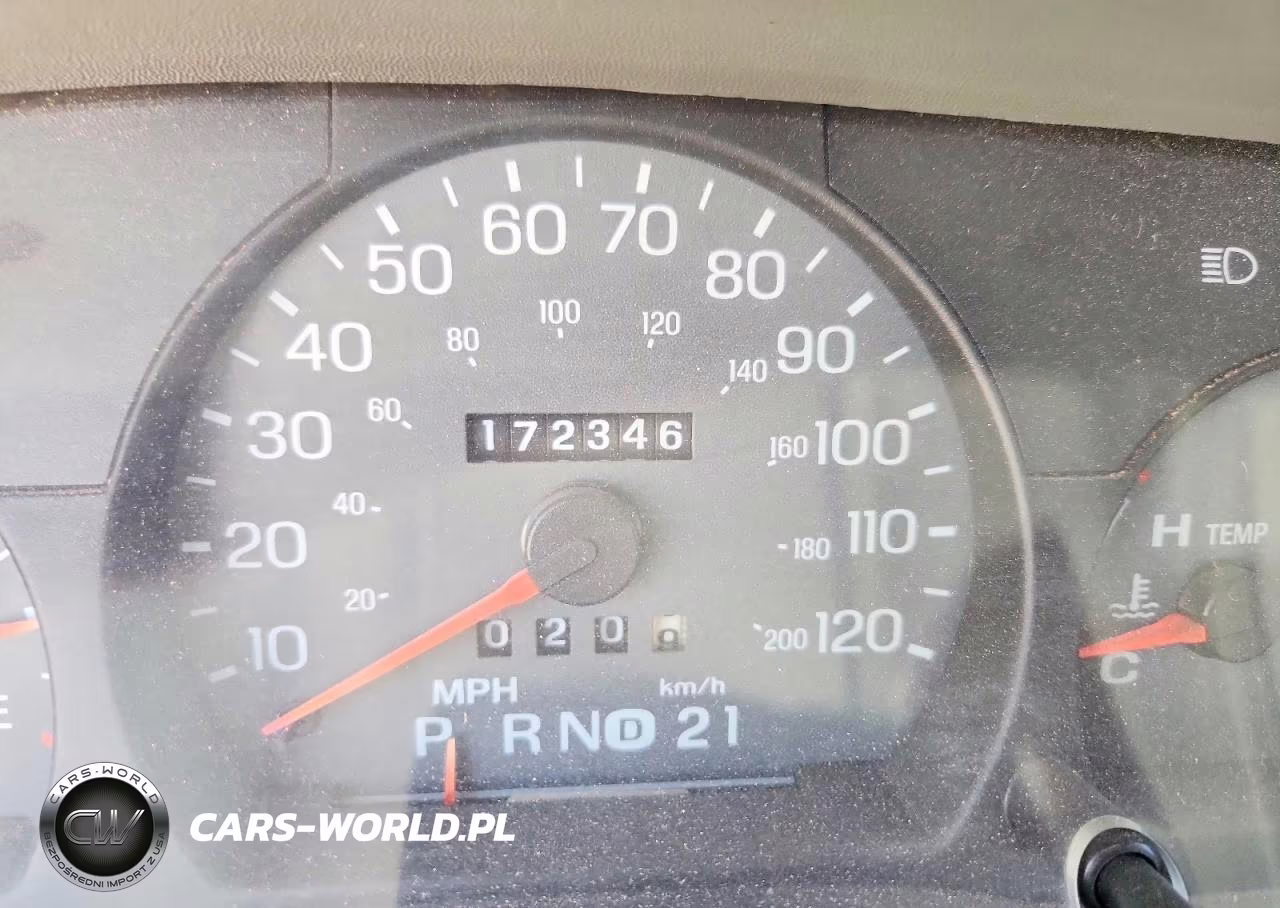 2005 Mercury Grand Marquis Gs VIN:2MEFM74W45X603742 - 9
