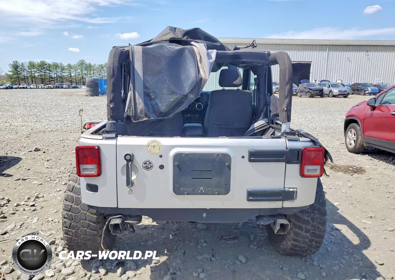 2012 Jeep Wrangler Sahara VIN:1C4AJWBG9CL230072 - 6