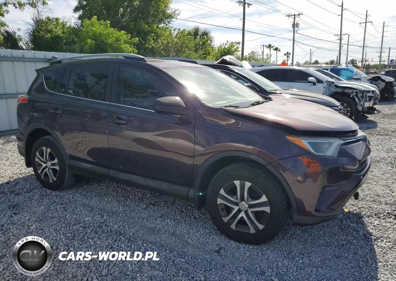 2018 Toyota Rav4 Le VIN:2T3ZFREV2JW416496 - 4