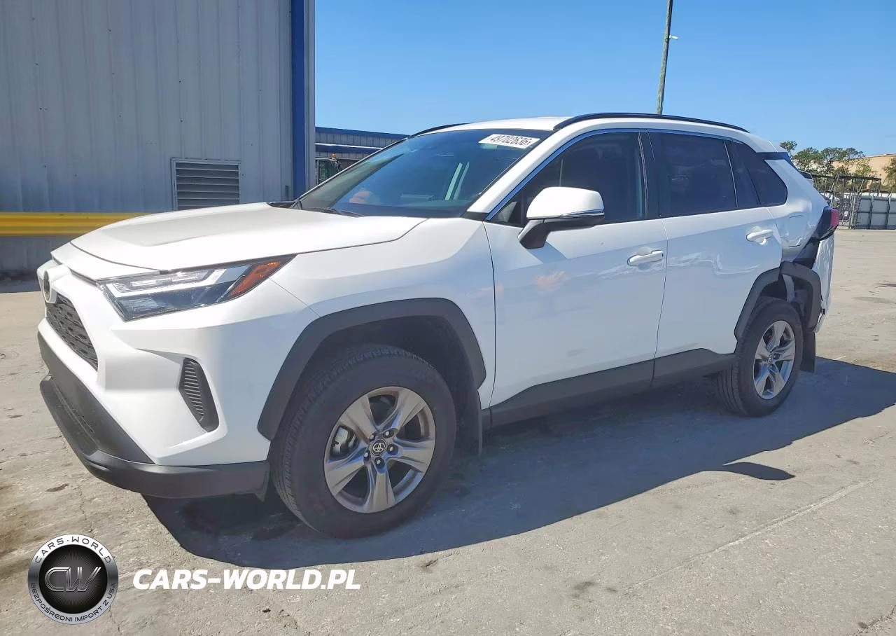2025 Toyota Rav4 Xle – zdjęcie 1 z 13