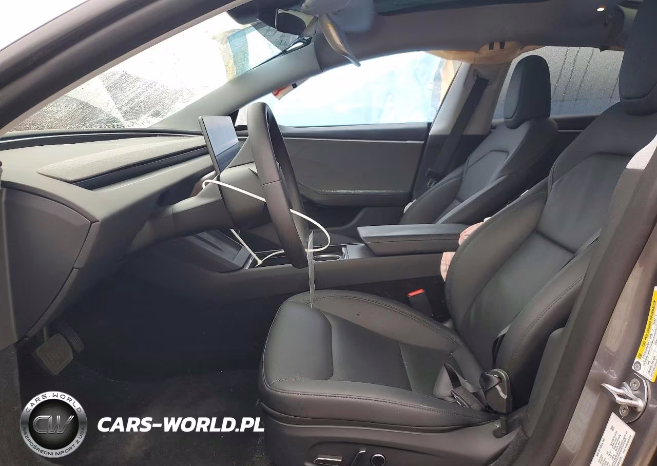 2025 Tesla Model 3 VIN:5YJ3E1EA5SF077781 - 7