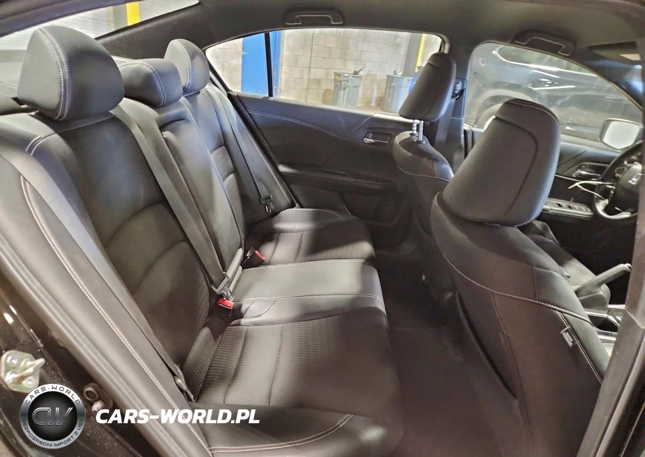 2016 Honda Accord Sport VIN:1HGCR2F59GA153970 - 10