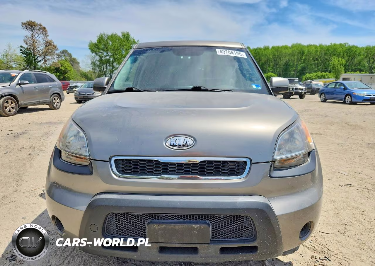2011 Kia Soul + VIN:KNDJT2A24B7307074 - 5