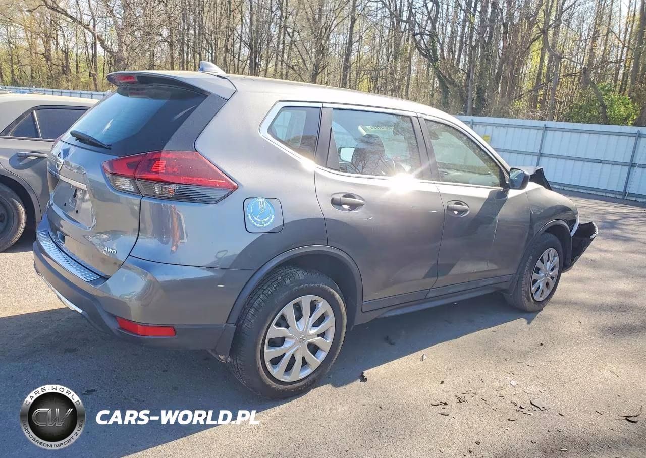 2019 Nissan Rogue S VIN:5N1AT2MV7KC826967 - 3