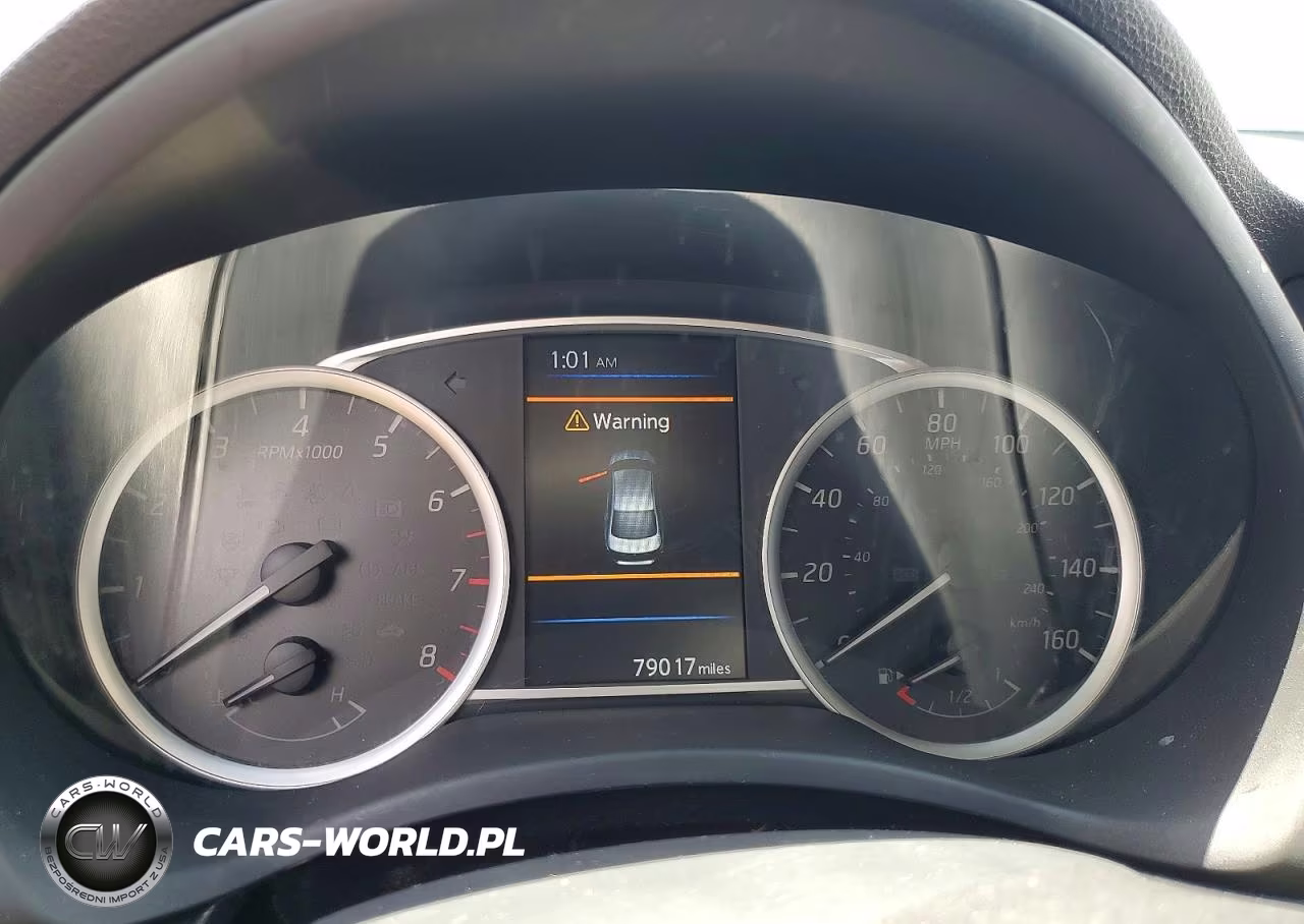 2019 Nissan Sentra S VIN:3N1AB7AP6KY208043 - 9