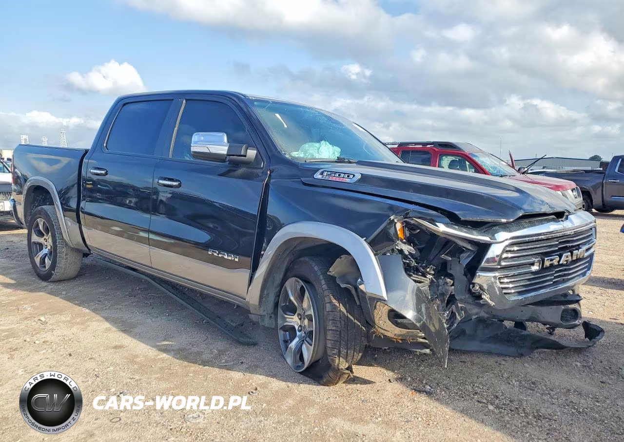 2020 Ram 1500 Laramie VIN:1C6SRFJM8LN201694 - 4