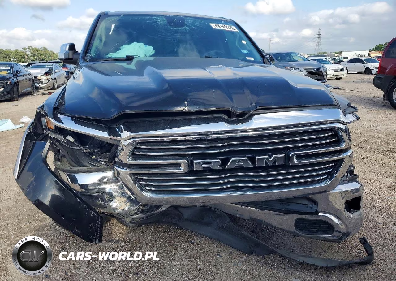 2020 Ram 1500 Laramie VIN:1C6SRFJM8LN201694 - 5