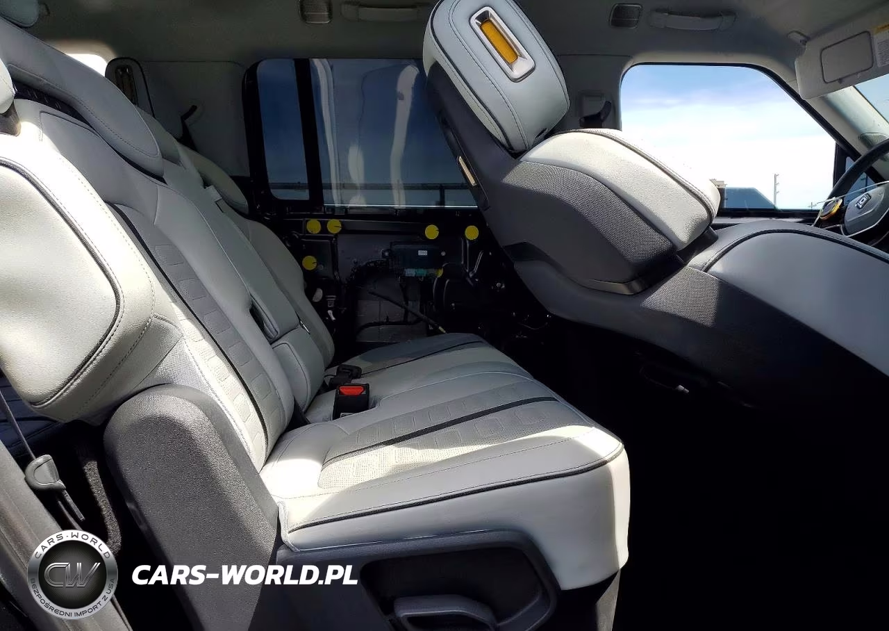2023 Rivian R1S Adventure VIN:7PDSGABA1PN028086 - 10