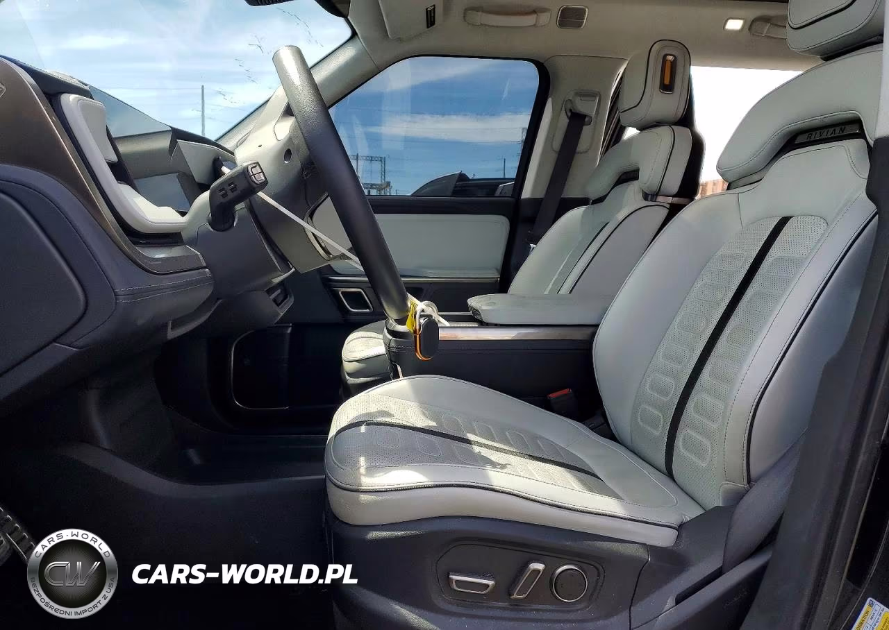 2023 Rivian R1S Adventure VIN:7PDSGABA1PN028086 - 7