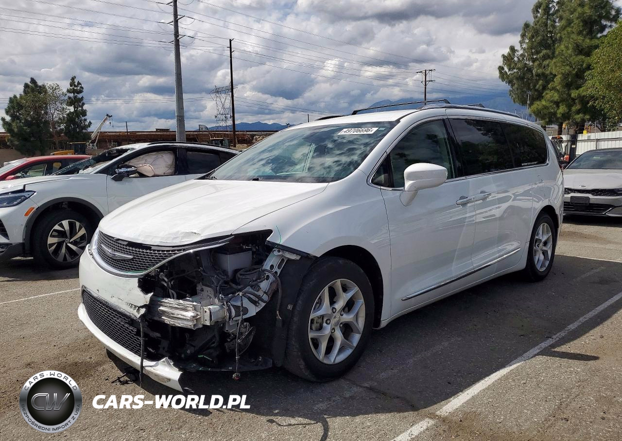 2018 Chrysler Pacifica Touring L