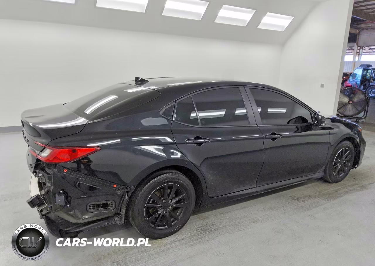 2025 Toyota Camry Le VIN:4T1DAACK4SU553985 - 3