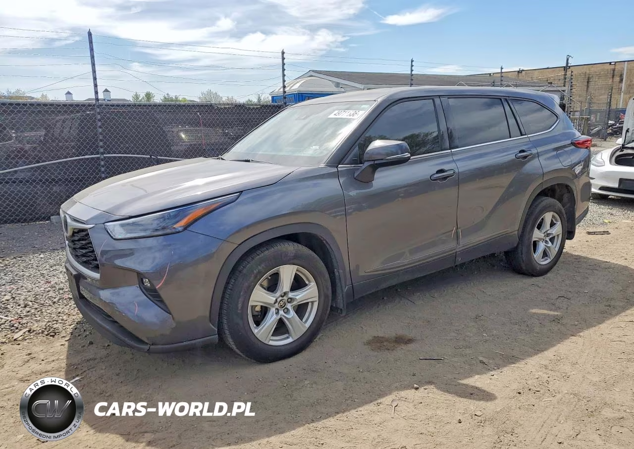 2022 Toyota Highlander Le