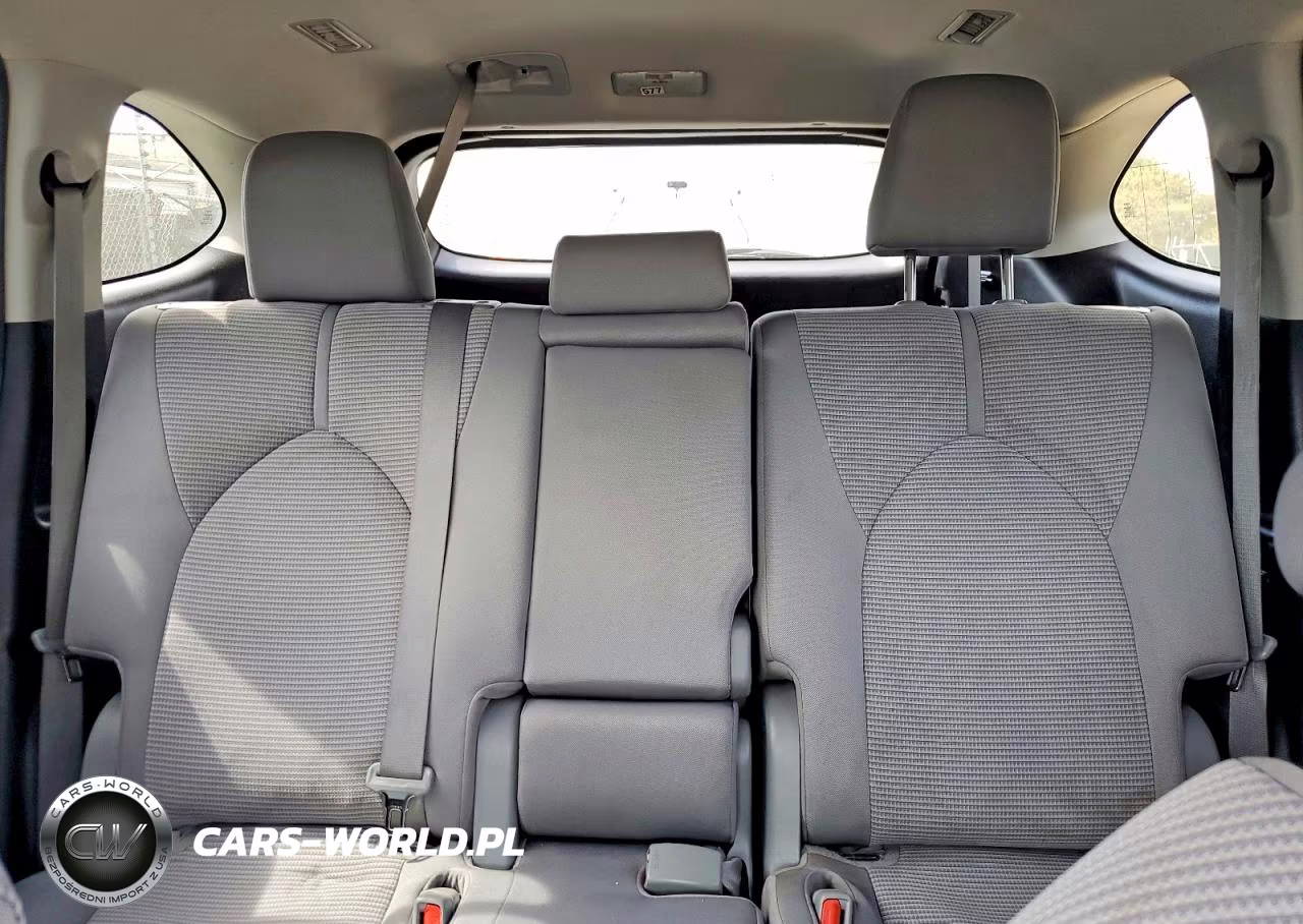 2022 Toyota Highlander Le VIN:5TDBZRBH1NS596813 - 10