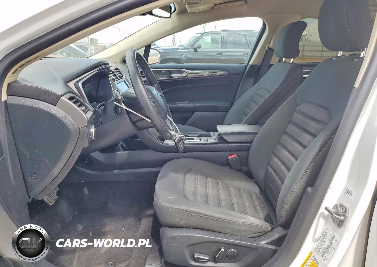 2019 Ford Fusion Se VIN:3FA6P0LU2KR114935 - 7