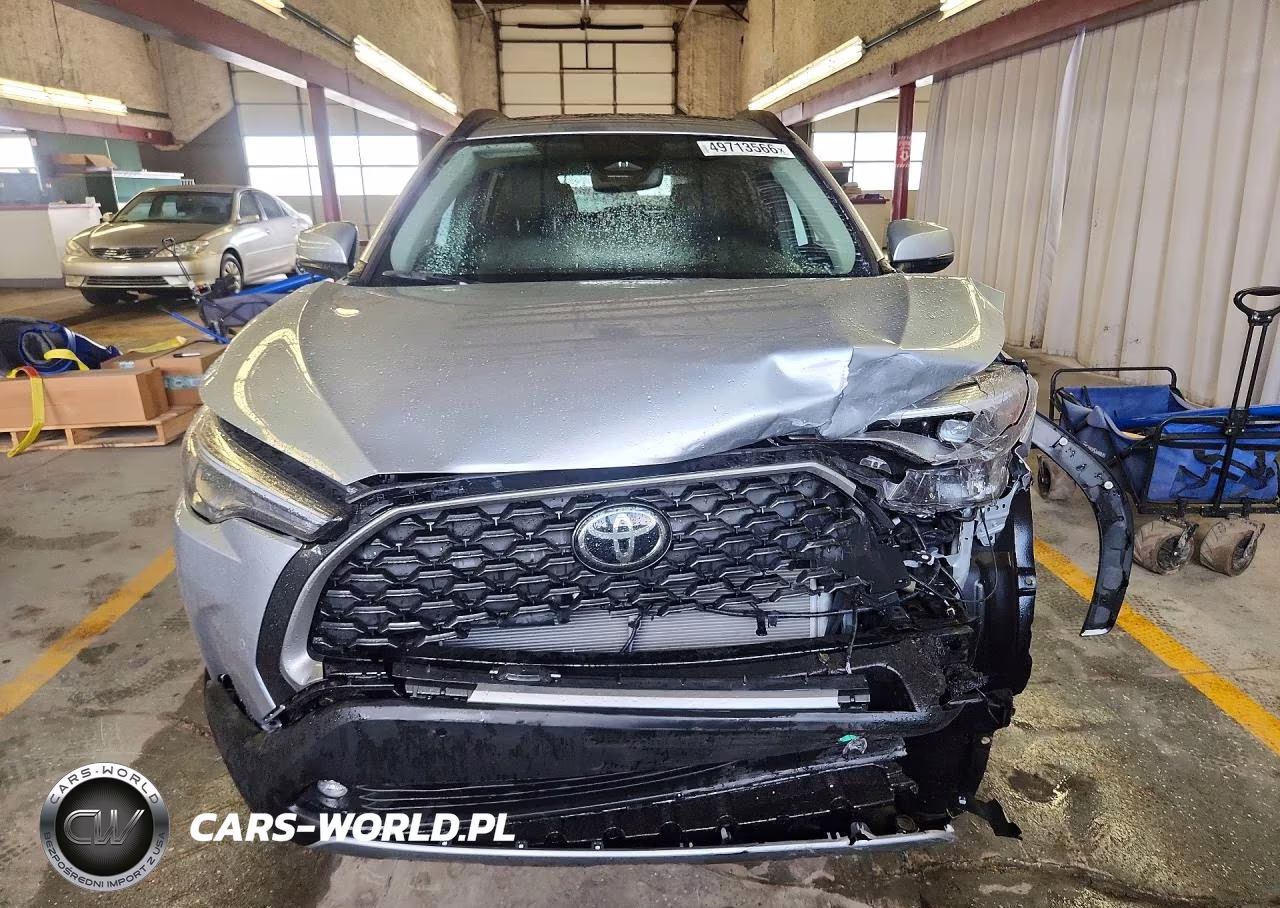 2024 Toyota Corolla Cross Xle VIN:7MUDAABG2RV116122 - 5