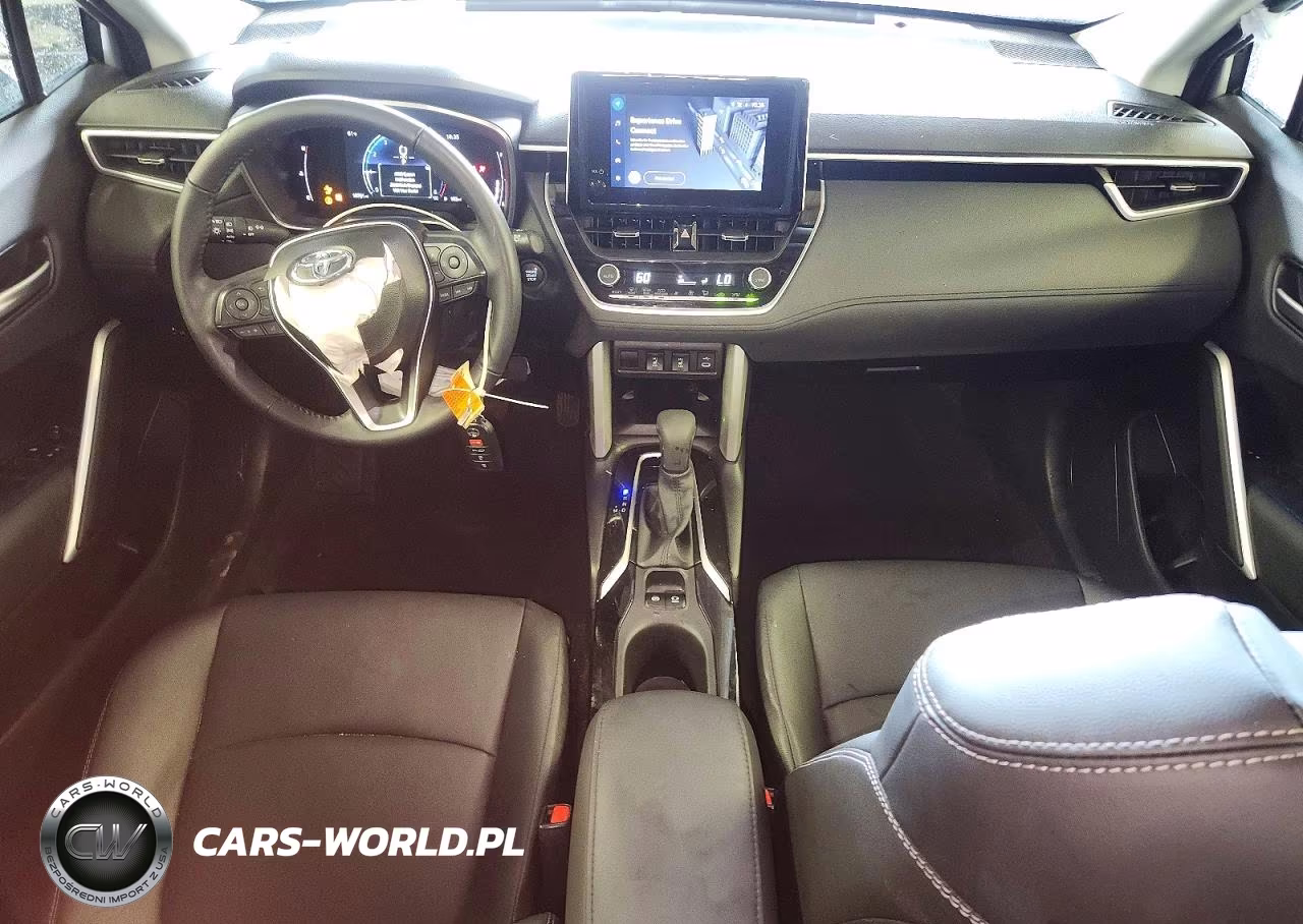2024 Toyota Corolla Cross Xle VIN:7MUDAABG2RV116122 - 8