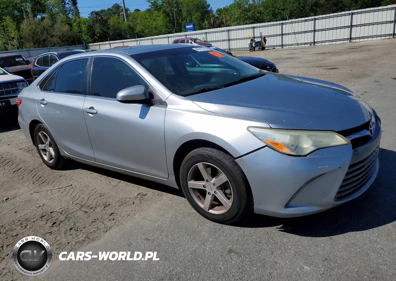 2017 Toyota Camry Le VIN:4T1BF1FK8HU288677 - 4