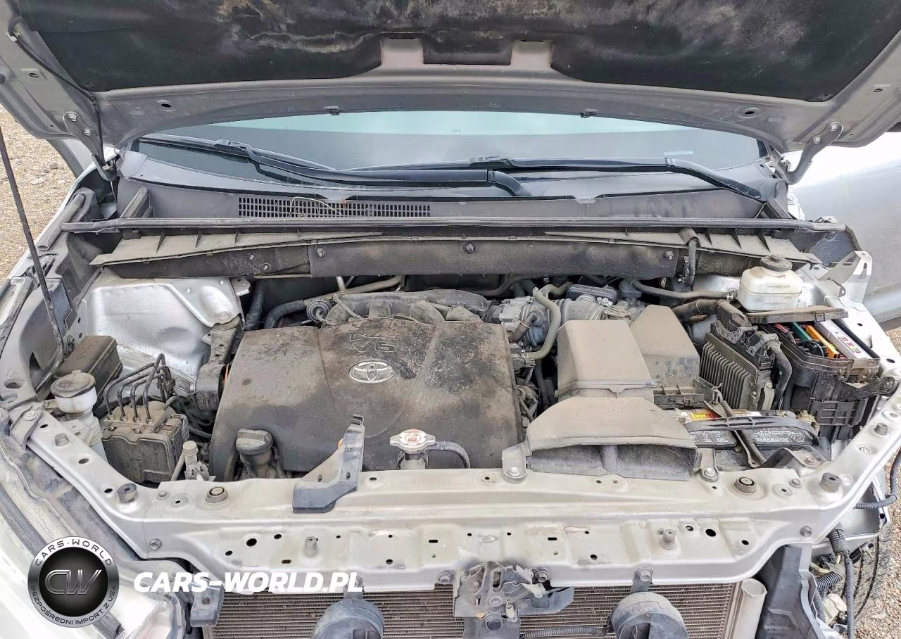 2019 Toyota Highlander Le VIN:5TDZZRFH8KS338616 - 12