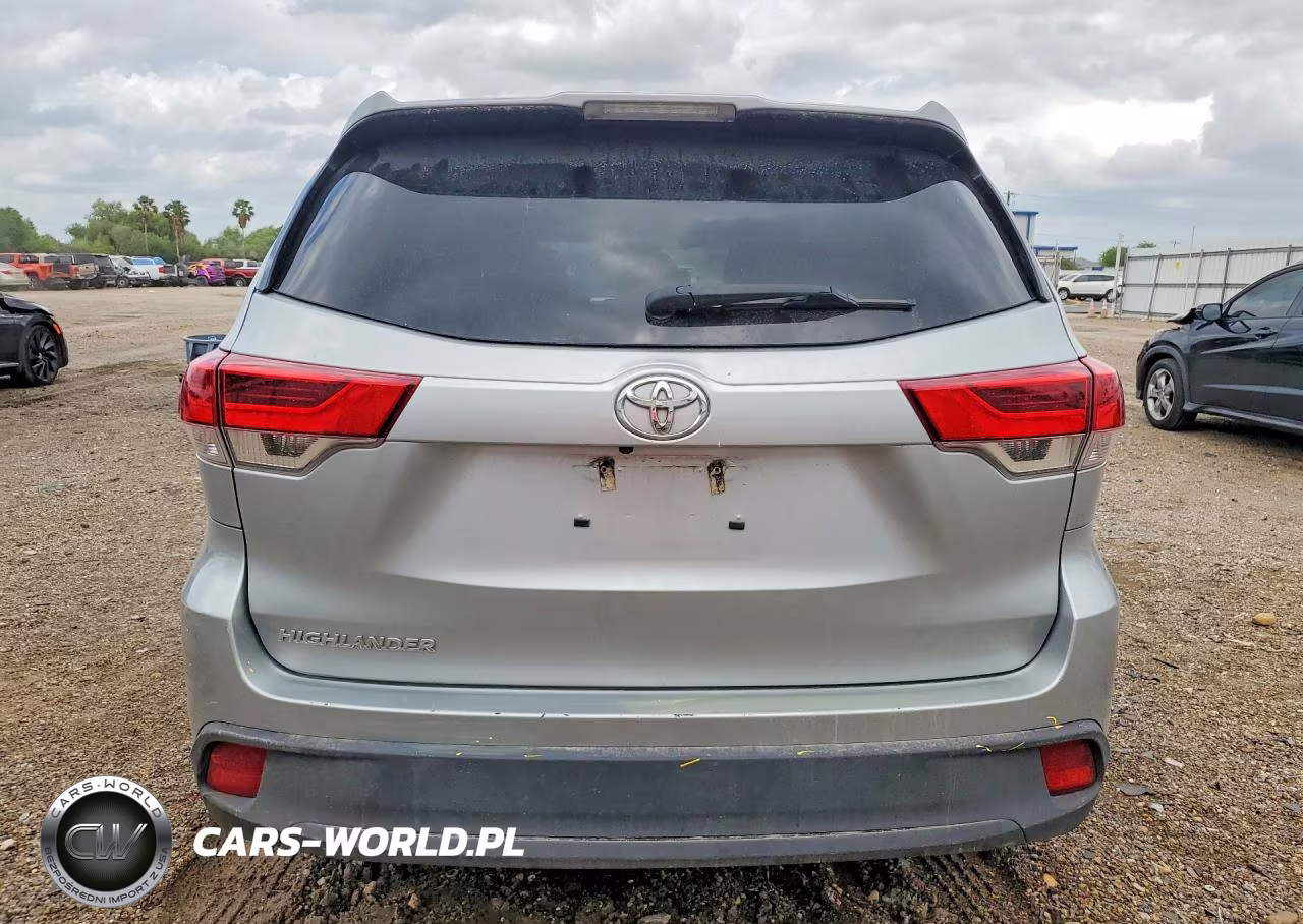 2019 Toyota Highlander Le VIN:5TDZZRFH8KS338616 - 6