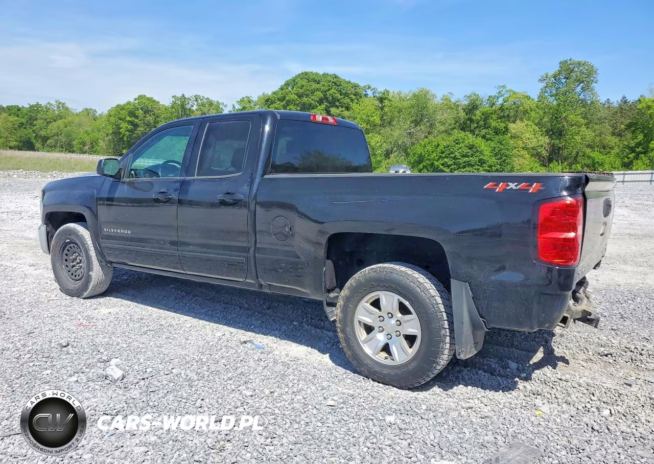 2018 Chevrolet Silverado K1500 Lt VIN:1GCVKREH7JZ325129 - 2