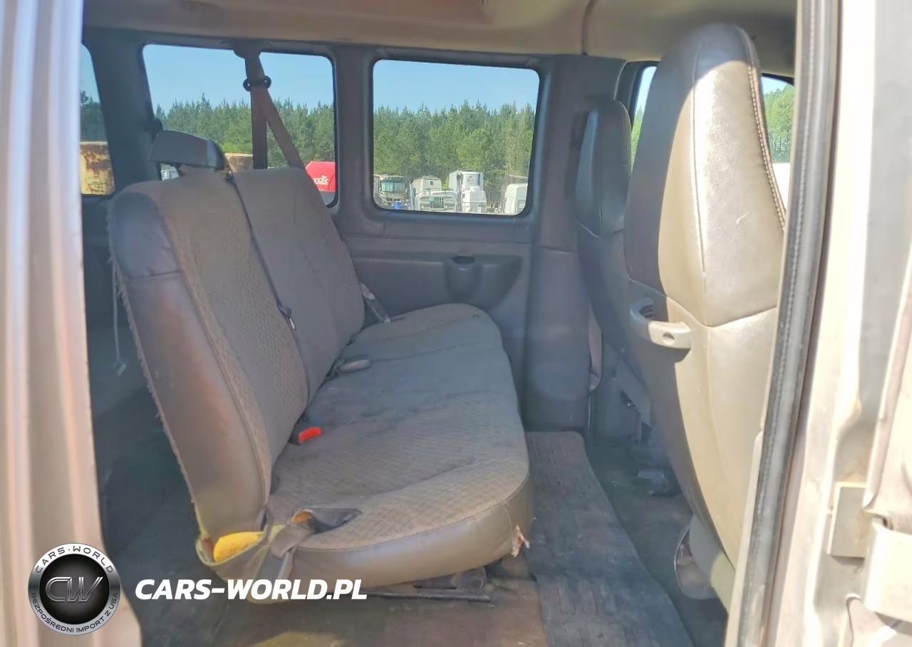 2009 Chevrolet Express G1500 VIN:1GNFG154091161616 - 11