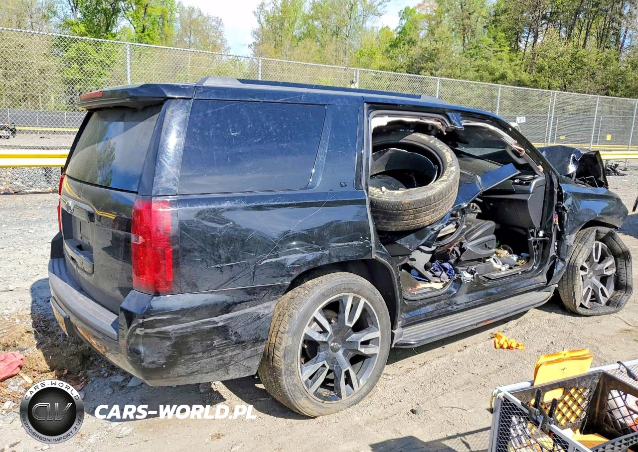 2018 Chevrolet Tahoe K1500 Lt VIN:1GNSKBKC3JR127724 - 3
