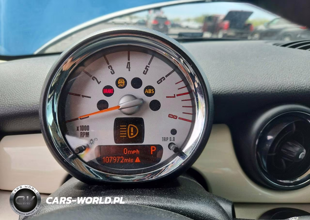 2013 Mini Cooper VIN:WMWSU3C58DT685288 - 9