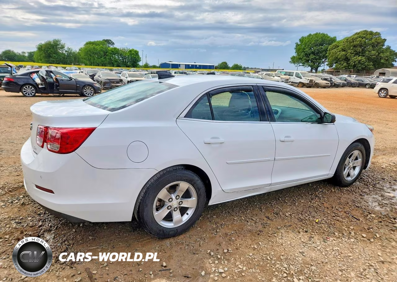 2015 Chevrolet Malibu Ls VIN:1G11B5SL4FF240394 - 3