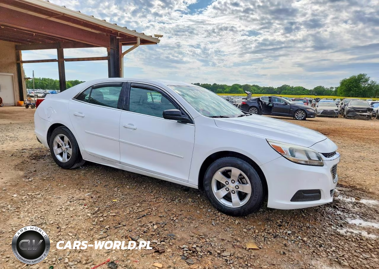 2015 Chevrolet Malibu Ls VIN:1G11B5SL4FF240394 - 4