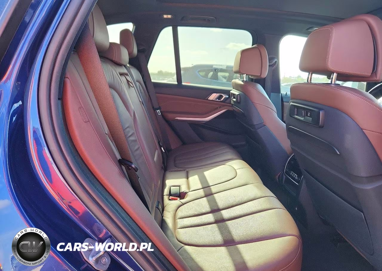 2019 BMW X5 xDrive40I VIN:5UXCR6C54KLL11508 - 10