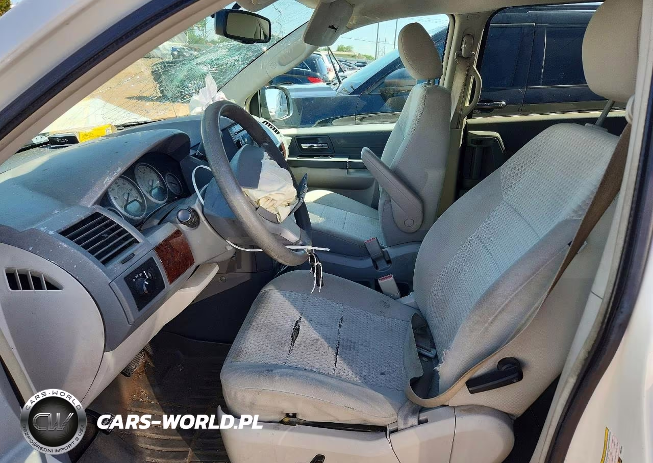 2009 Chrysler Town & Country Lx VIN:2A8HR44E89R637459 - 7