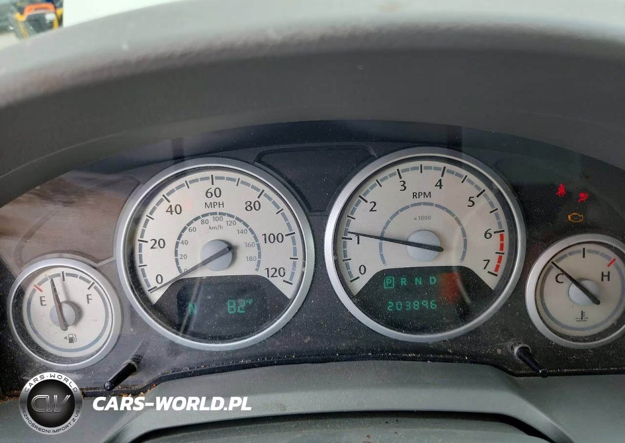 2009 Chrysler Town & Country Lx VIN:2A8HR44E89R637459 - 9