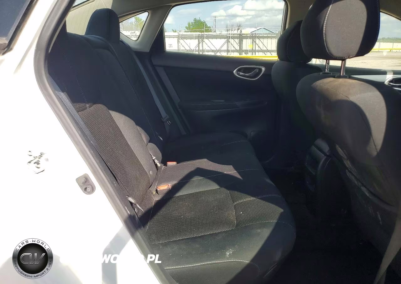 2015 Nissan Sentra S VIN:3N1AB7AP6FY377372 - 10