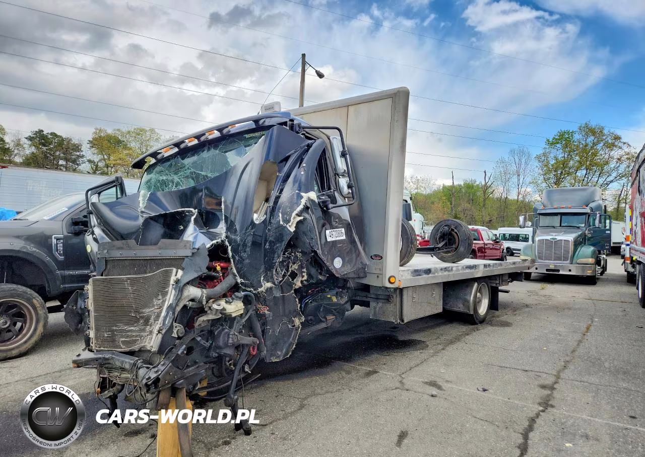 2017 Freightliner M2 106 Medium Duty