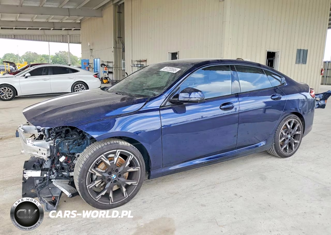 2025 BMW 228Xi – zdjęcie 1 z 13