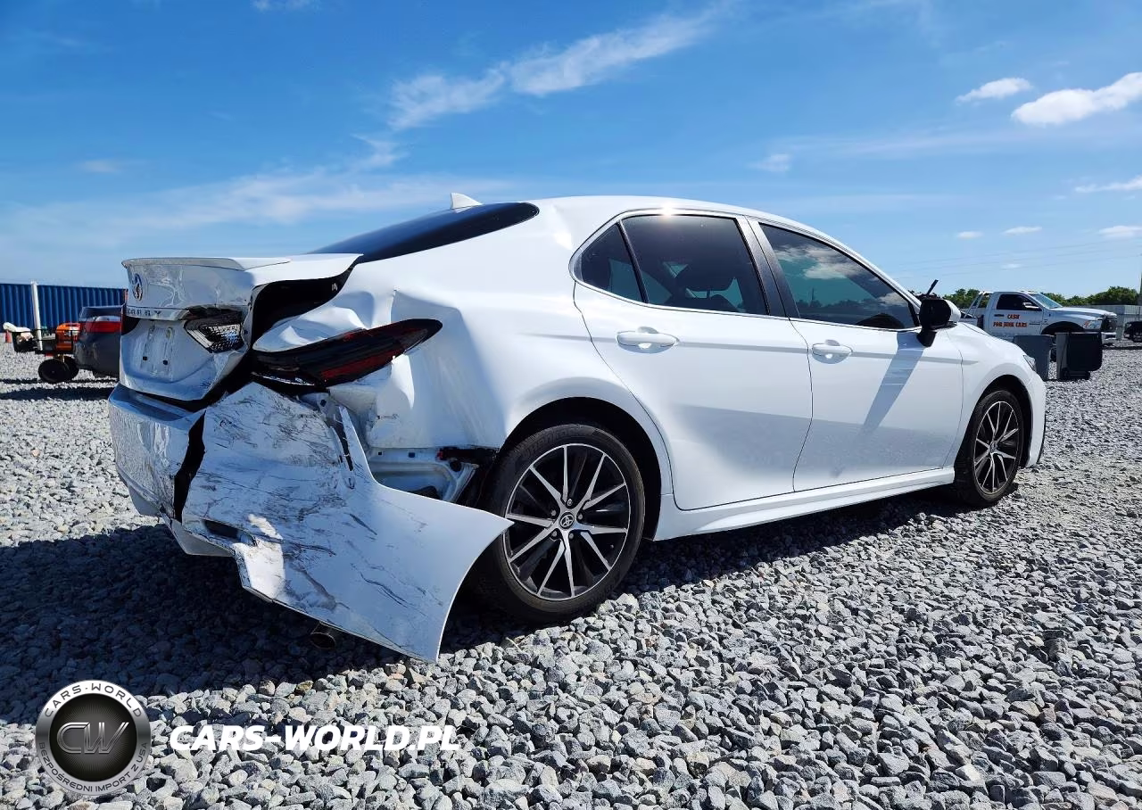 2024 Toyota Camry Se VIN:4T1G11AK6RU884075 - 3