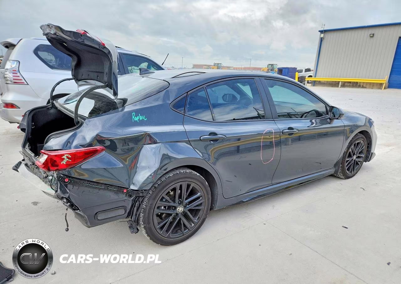 2026 Toyota Camry Se VIN:4T1DAACK4TU661668 - 3
