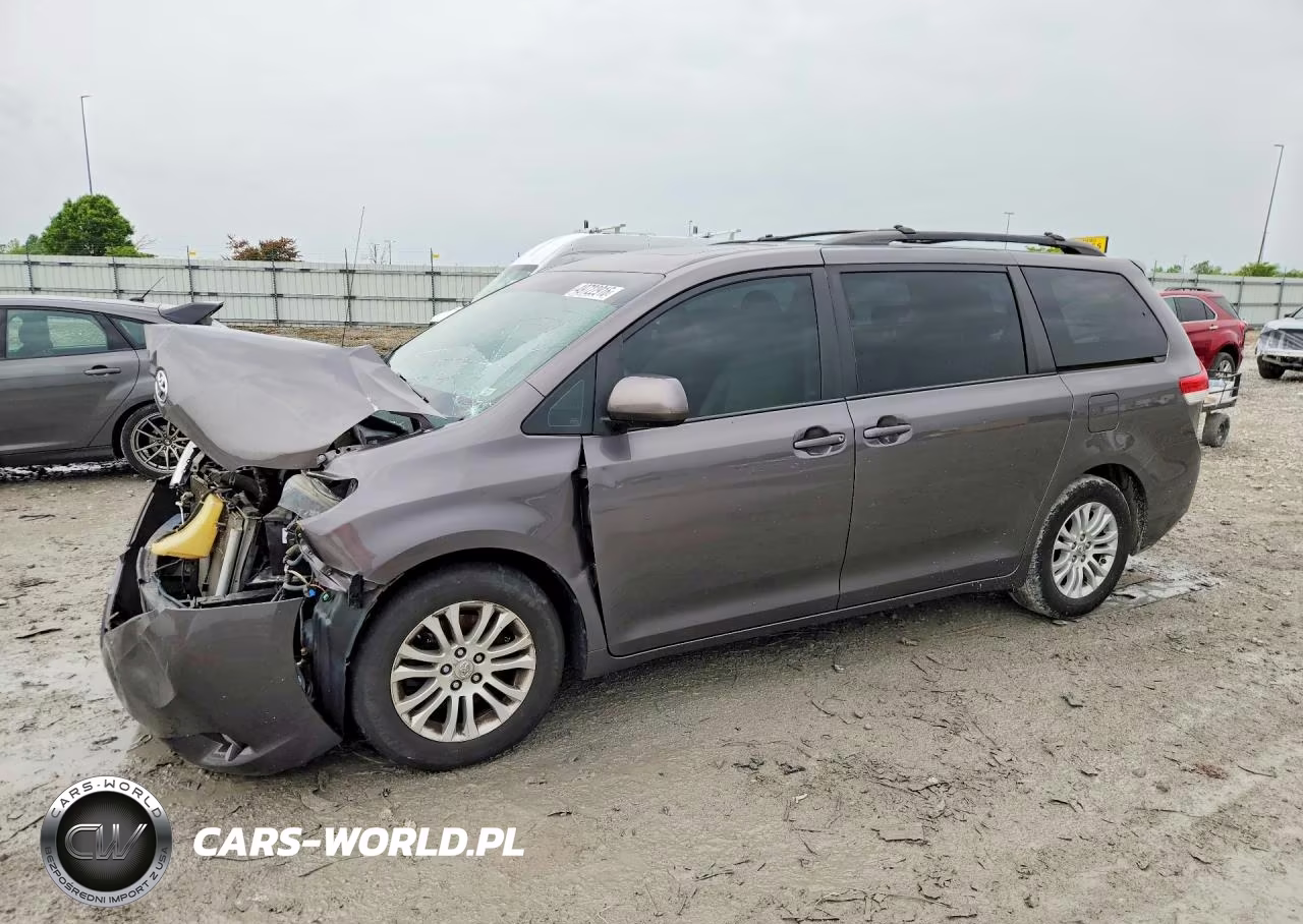 2012 Toyota Sienna Xle 8-Passenger