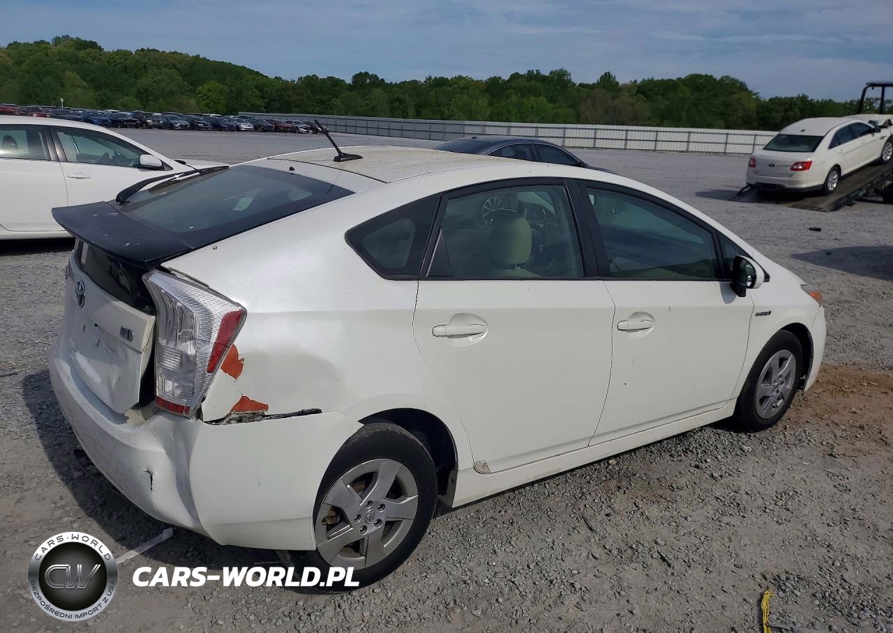 2011 Toyota Prius Two VIN:JTDKN3DU2B1396471 - 3