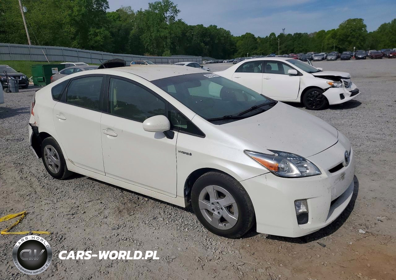 2011 Toyota Prius Two VIN:JTDKN3DU2B1396471 - 4