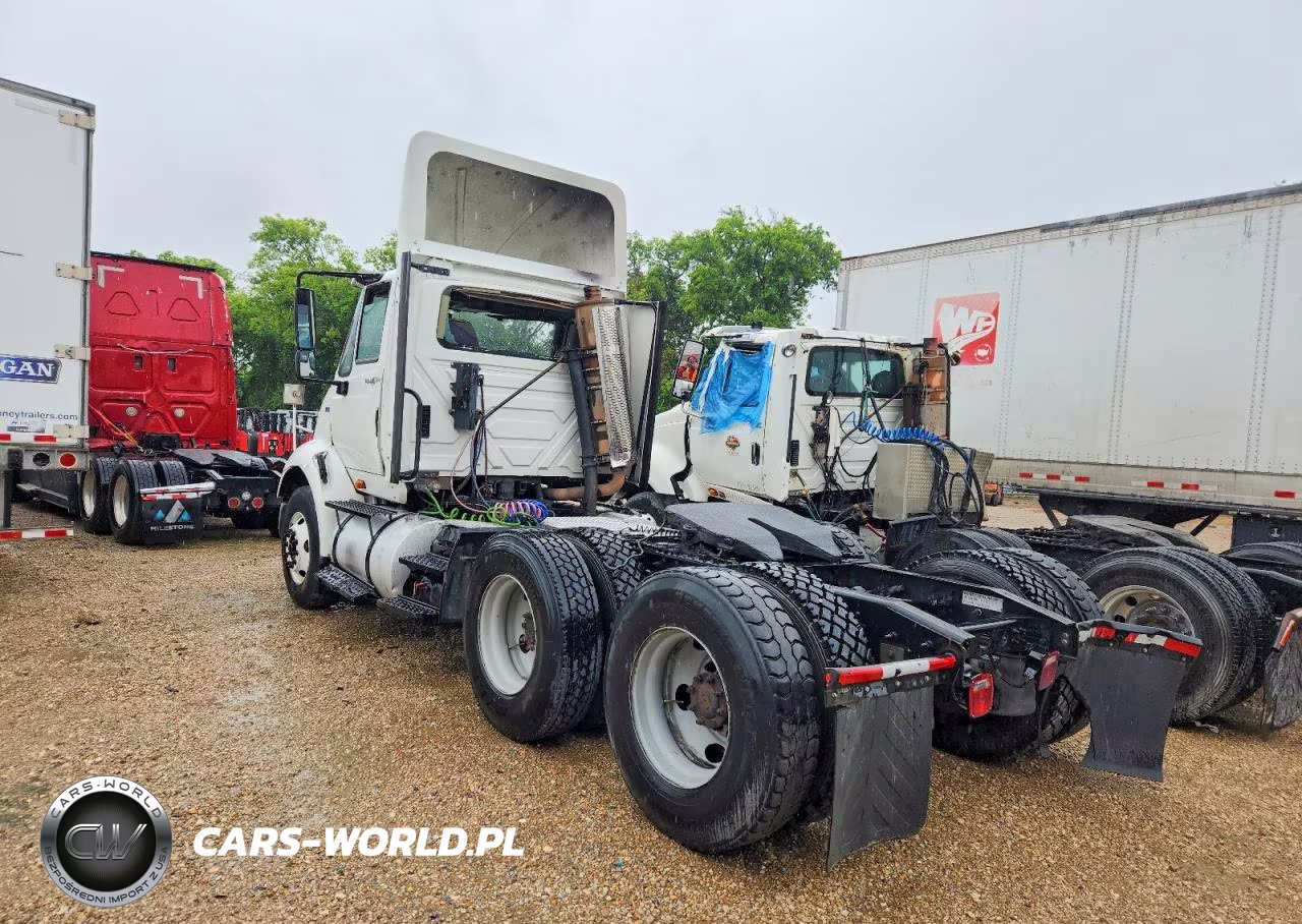 2011 International 8600 Semi Truck VIN:1HSHXSJR7BJ375444 - 3