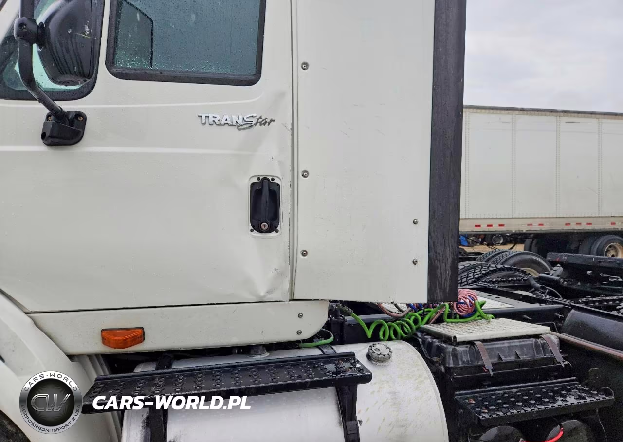 2011 International 8600 Semi Truck VIN:1HSHXSJR7BJ375444 - 9