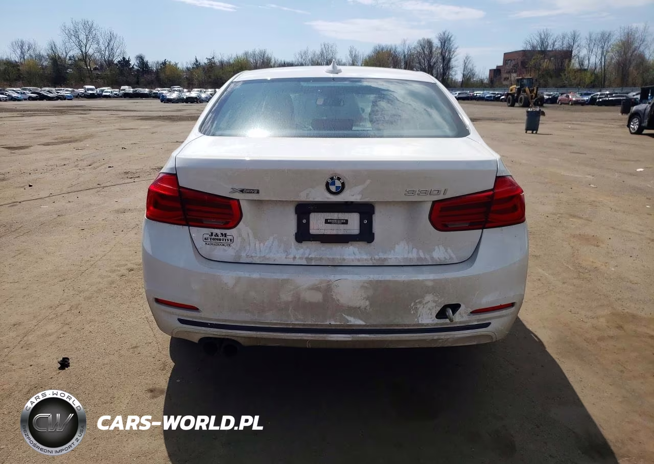 2018 BMW 330 Xi VIN:WBA8D9C56JEB35832 - 6