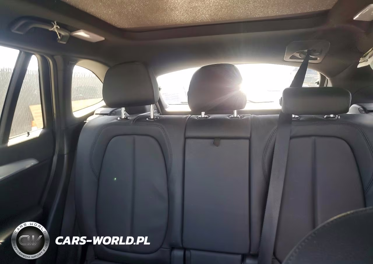 2017 BMW X1 Sdrive28I VIN:WBXHU7C32HSH37551 - 10