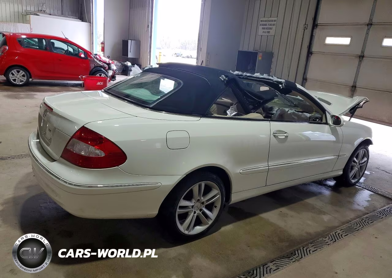 2007 Mercedes-Benz Clk 350 VIN:WDBTK56F97T081619 - 3