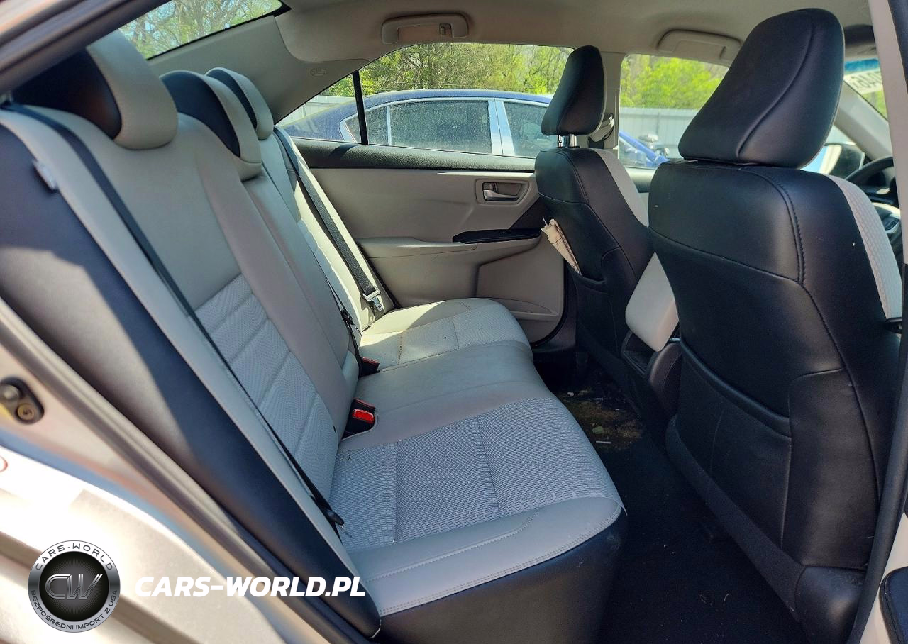 2017 Toyota Camry Se VIN:4T1BF1FK1HU679346 - 10