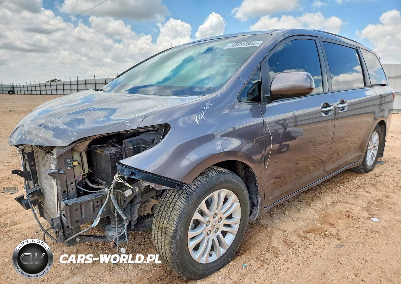 2015 Toyota Sienna Xle 8-Passenger