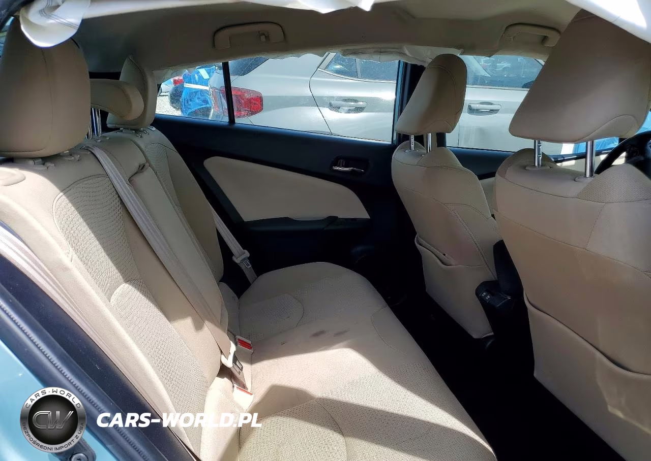 2019 Toyota Prius Le VIN:JTDKARFU2K3093853 - 10